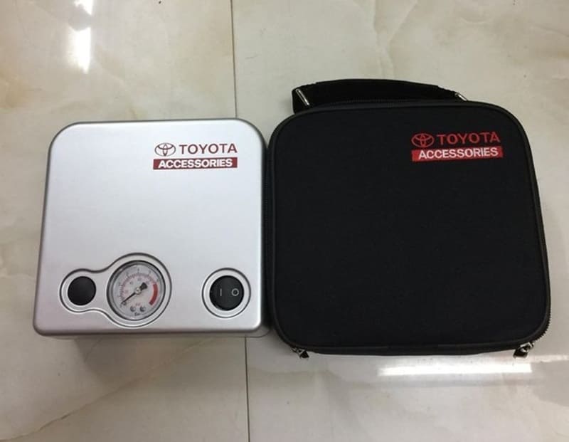 bo-bom-lop-o-to-toyota